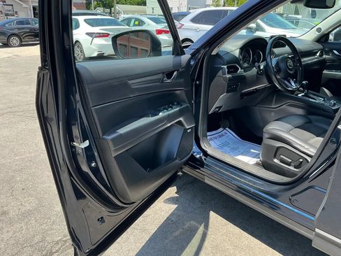 Used 2018 MAZDA CX-5 Touring w/ Preferred Equipment Package AWD/4WD image 7