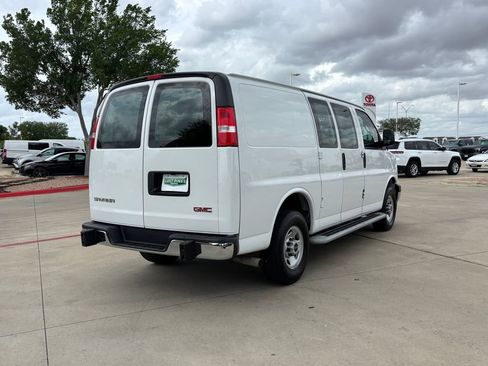 Used 2024 GMC Savana 2500 w/ Driver Convenience Package RWD image 4