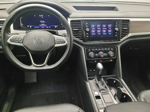 Used 2022 Volkswagen Atlas SE w/ Panoramic Sunroof Package FWD image 22