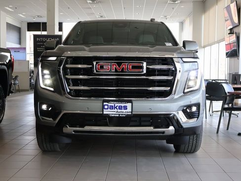 New 2026 GMC Yukon Elevation image 2