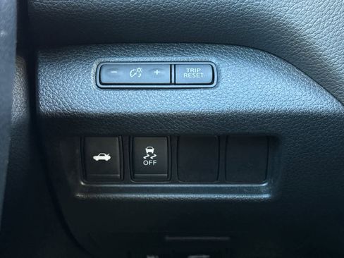 Used 2016 Nissan Altima 2.5 SV image 27