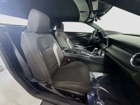 Used 2019 Chevrolet Camaro LT RWD image 27