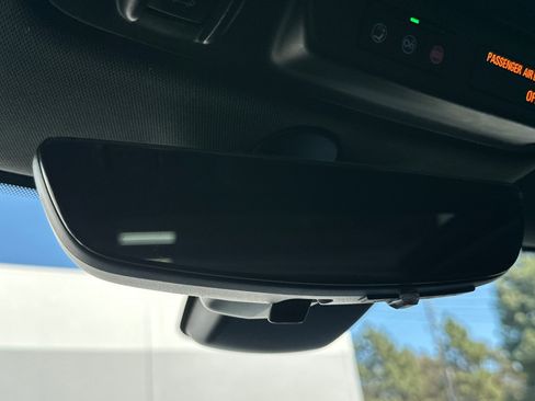 Used 2019 Chevrolet Camaro SS RWD image 24