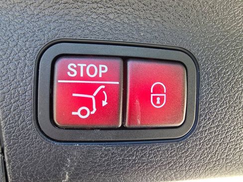 Used 2024 Mercedes-Benz GLS 450 4MATIC image 20