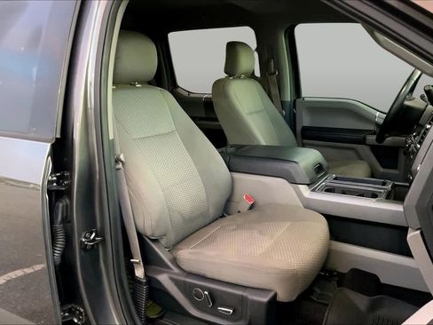 Used 2015 Ford F150 XLT w/ Equipment Group 302A Luxury AWD/4WD image 8