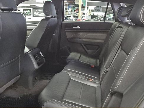 Used 2023 Volkswagen Atlas Cross Sport SEL AWD/4WD image 16