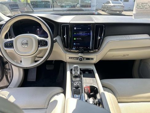 Used 2022 Volvo XC60 B5 Inscription w/ Advanced Package FWD image 22