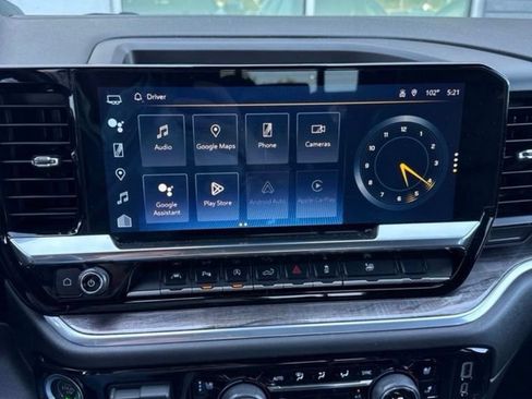 Used 2022 Chevrolet Silverado 1500 LTZ w/ Technology Package RWD image 6