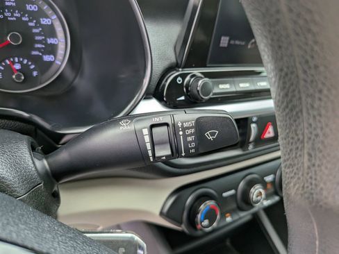 Certified 2023 Kia Forte LXS FWD image 30