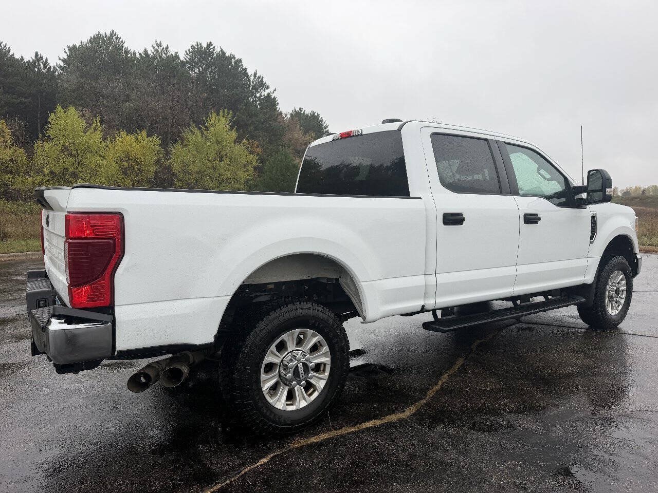 Used 2022 Ford F350 XLT w/ XLT Value Package AWD/4WD image 2
