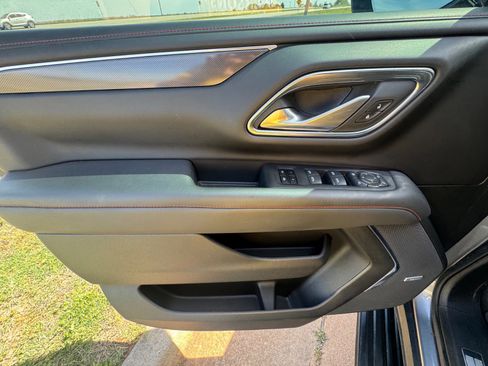 Used 2022 Chevrolet Tahoe RST w/ Luxury Package image 12