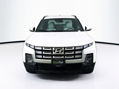 Used 2025 Hyundai Santa Cruz SEL FWD image 2