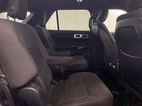 Used 2020 Ford Explorer XLT image 27