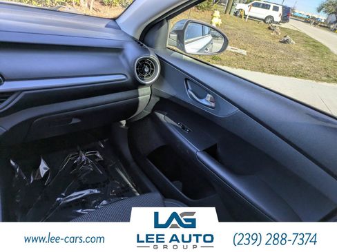 Used 2020 Kia Forte LXS image 13