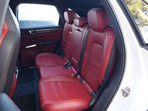 Used 2021 Porsche Cayenne Turbo w/ Premium Package Plus AWD/4WD image 22