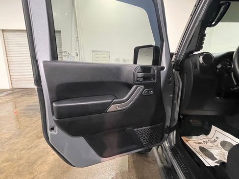 Used 2015 Jeep Wrangler Sport w/ Quick Order Package 24S image 22