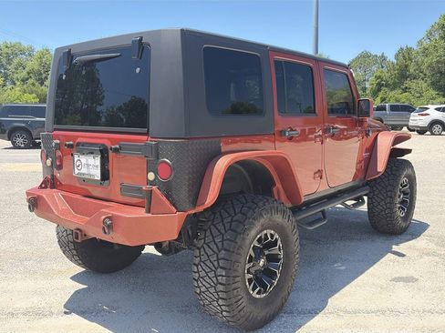 Used 2009 Jeep Wrangler Unlimited Rubicon w/ Dual Top Group AWD/4WD image 7