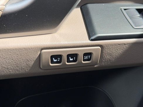 Used 2023 Lexus GX 460 Premium AWD/4WD image 17