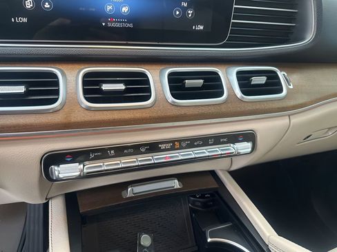 Used 2021 Mercedes-Benz GLE 350 4MATIC image 37