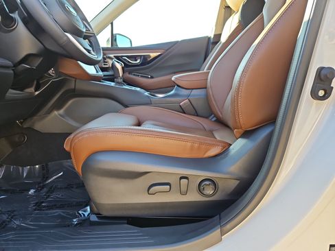 Used 2025 Subaru Outback Touring XT w/ Popular Package #2 image 8