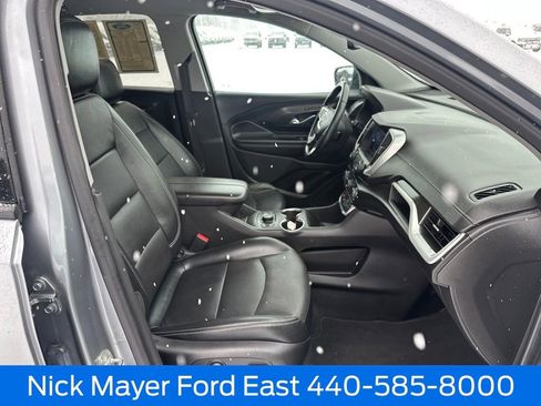 Used 2023 GMC Terrain SLT image 16