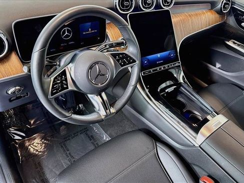 Used 2026 Mercedes-Benz GLC 300 4MATIC image 9