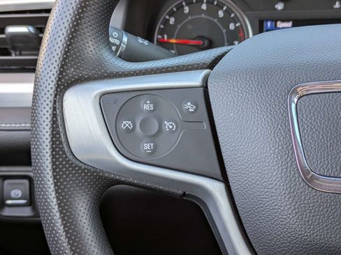 Used 2023 GMC Acadia SLE w/ Driver Convenience Package FWD image 25