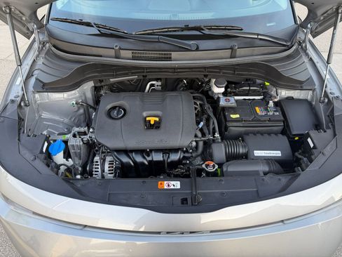 Used 2025 Kia Soul LX w/ LX Technology Package image 30