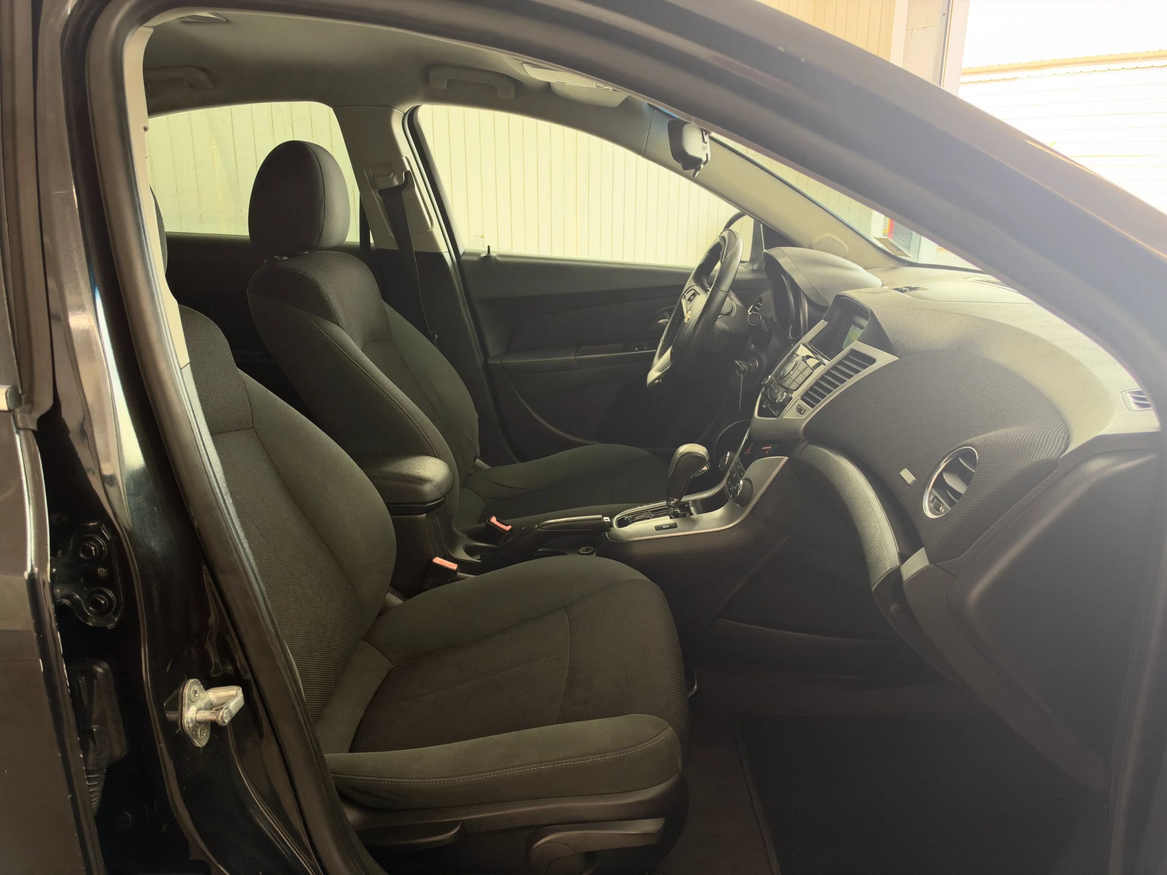 Used 2011 Chevrolet Cruze LT FWD image 10
