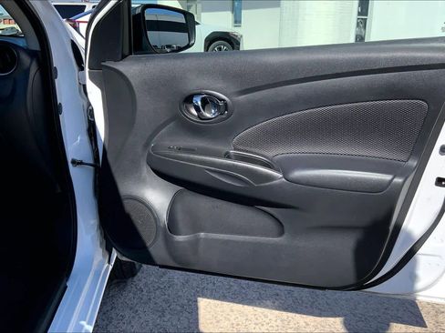 Used 2017 Nissan Versa SV image 23