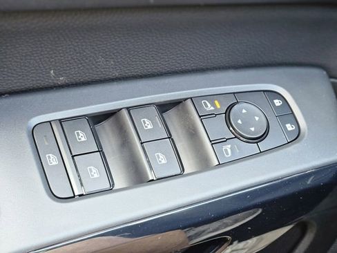 New 2026 Nissan Pathfinder SV FWD image 19
