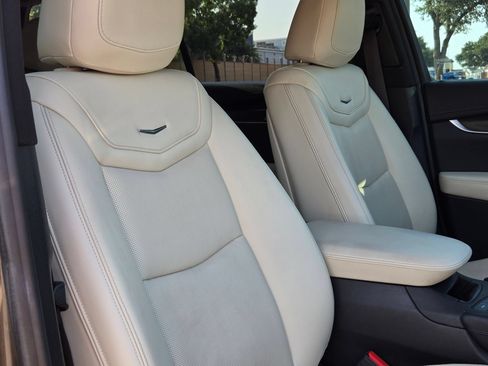 Used 2020 Cadillac XT6 Sport AWD/4WD image 30