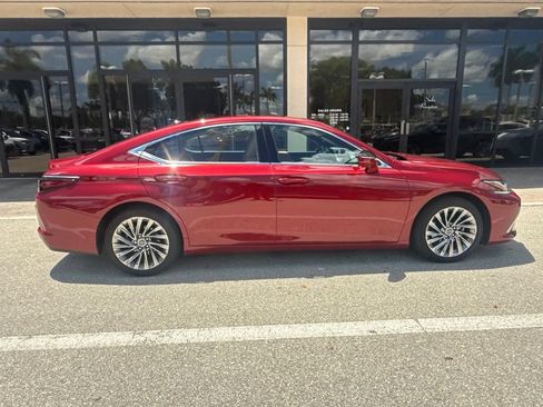 Used 2025 Lexus ES 350 w/ Technology Package FWD image 14