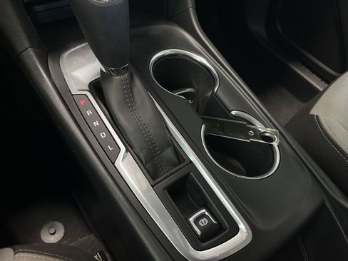 Used 2019 Chevrolet Equinox LS image 18