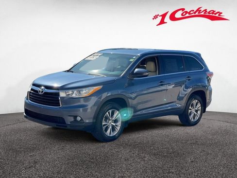 Used 2014 Toyota Highlander XLE FWD image 35