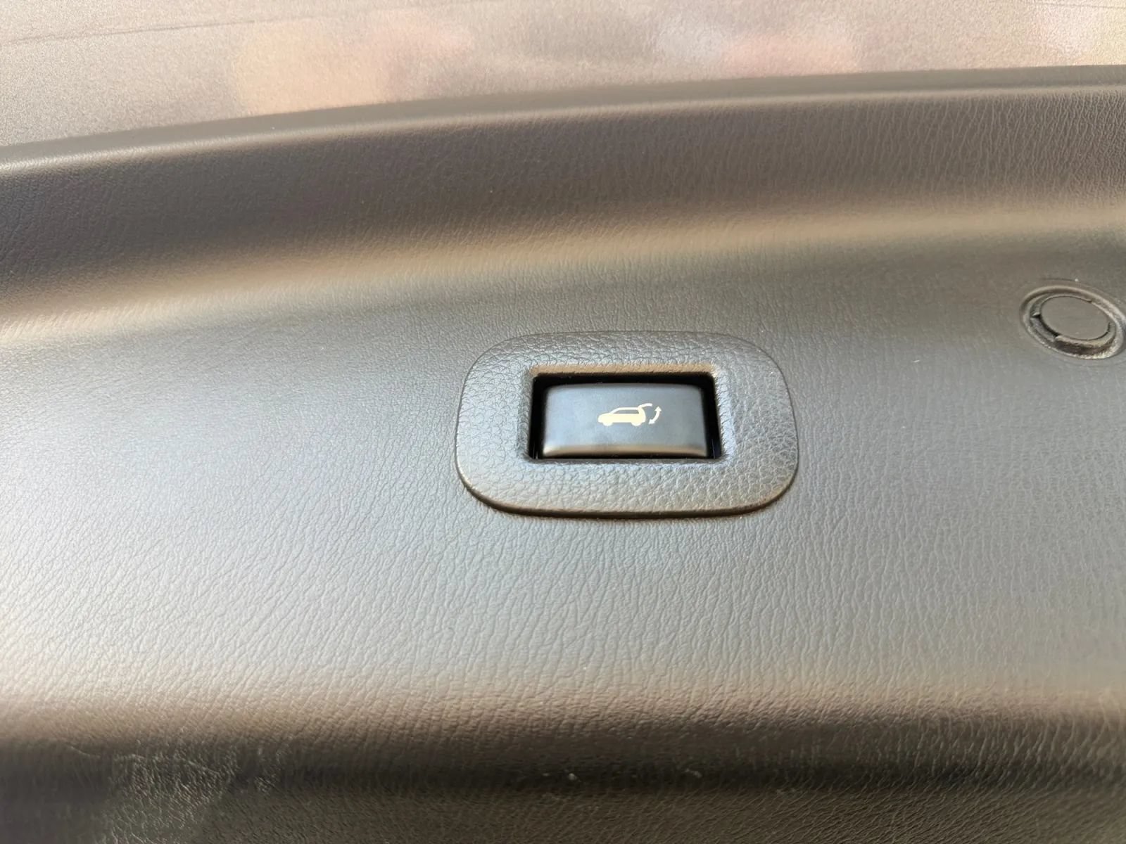 Used 2020 Nissan Armada SL w/ Premium Package AWD/4WD image 28