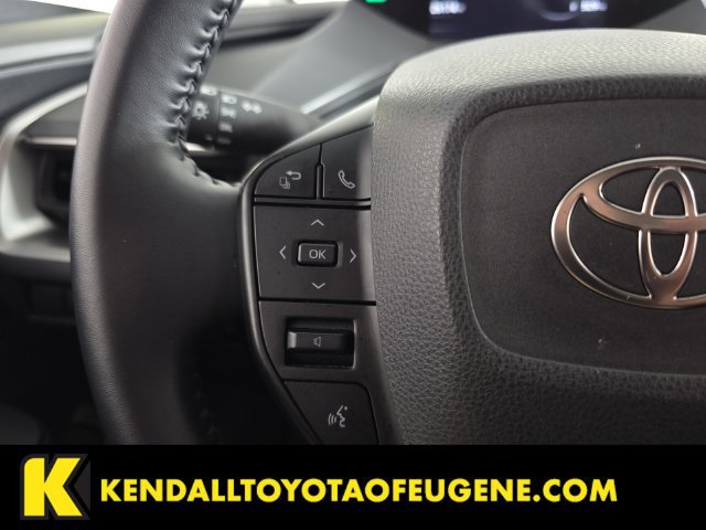 Used 2025 Toyota Prius LE FWD image 14