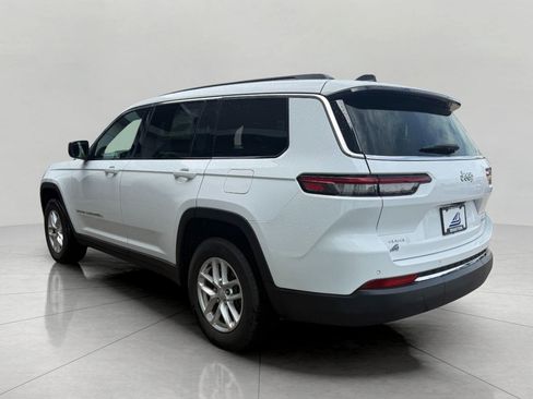 Used 2025 Jeep Grand Cherokee Laredo w/ Luxury Tech Group I AWD/4WD image 10