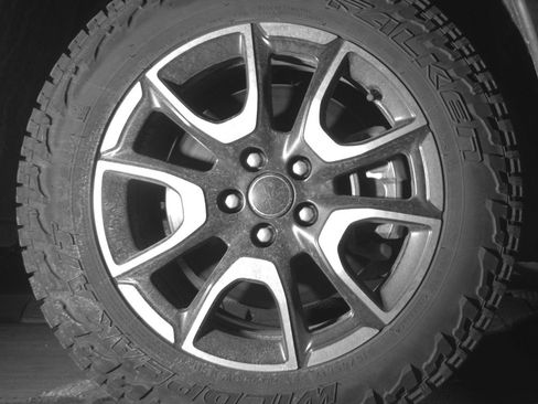 Used 2025 Jeep Compass Trailhawk AWD/4WD image 13