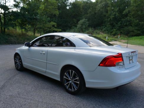 Used 2011 Volvo C70 T5 FWD image 29