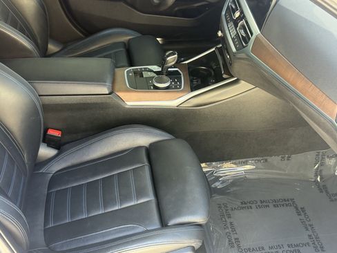Used 2021 BMW 330i Sedan w/ M Sport Package RWD image 35