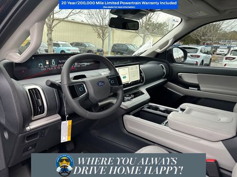 New 2026 Ford Expedition Max Active RWD image 9