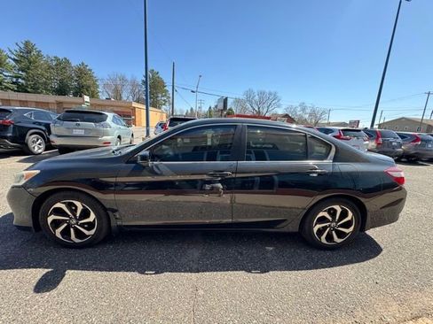 Used 2016 Honda Accord EX image 4