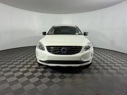 Used 2017 Volvo XC60 T6 Dynamic w/ Advanced Package image 7