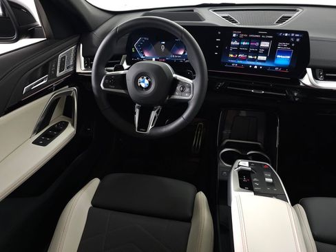 Used 2025 BMW X2 xDrive28i w/ Technology Package AWD/4WD image 20