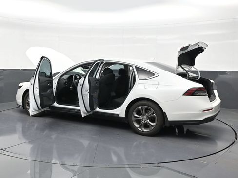 Used 2024 Honda Accord EX image 32