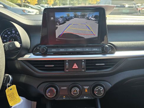 Used 2023 Kia Forte LXS image 18