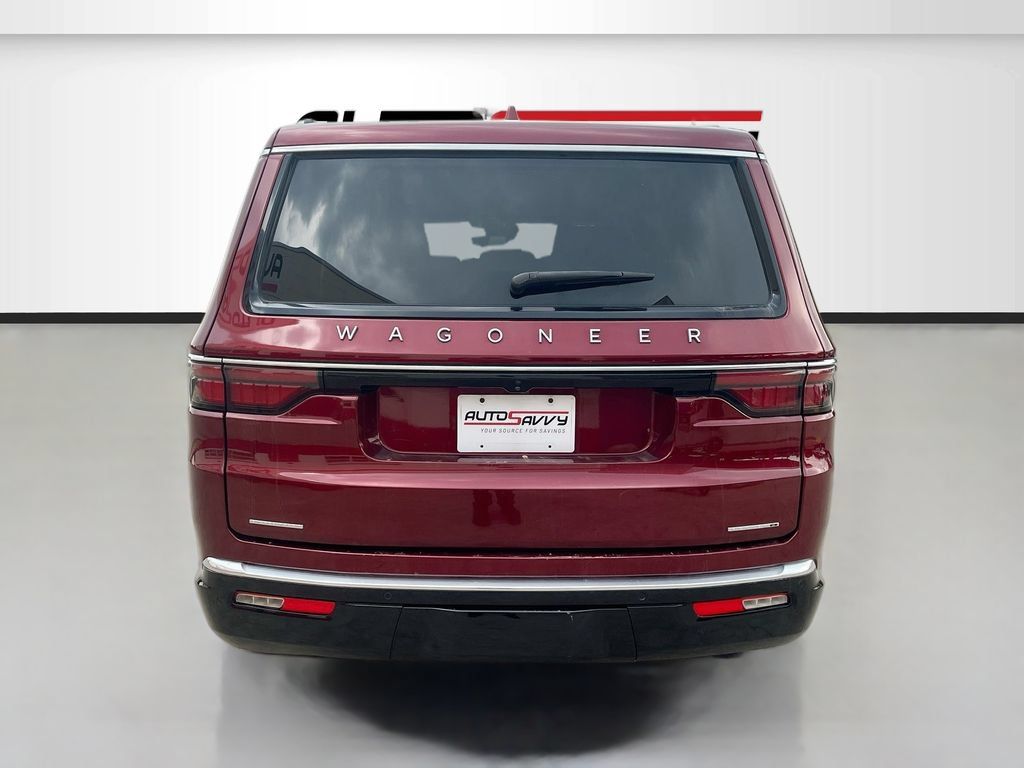 Used 2022 Jeep Wagoneer Series II AWD/4WD image 6
