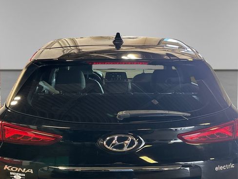 Used 2021 Hyundai Kona Limited w/ Cargo Package FWD image 18