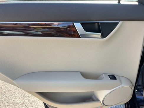 Used 2012 Mercedes-Benz C 300 4MATIC Sedan image 21